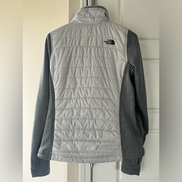 Women’s North Face Jacket - Picture 2 of 2